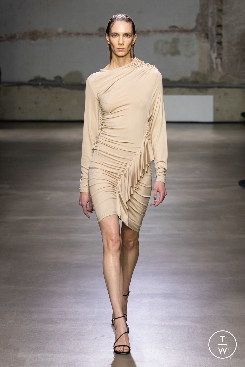 Fashion Week Paris Spring/Summer 2023 look 10 from the Atlein collection 女装