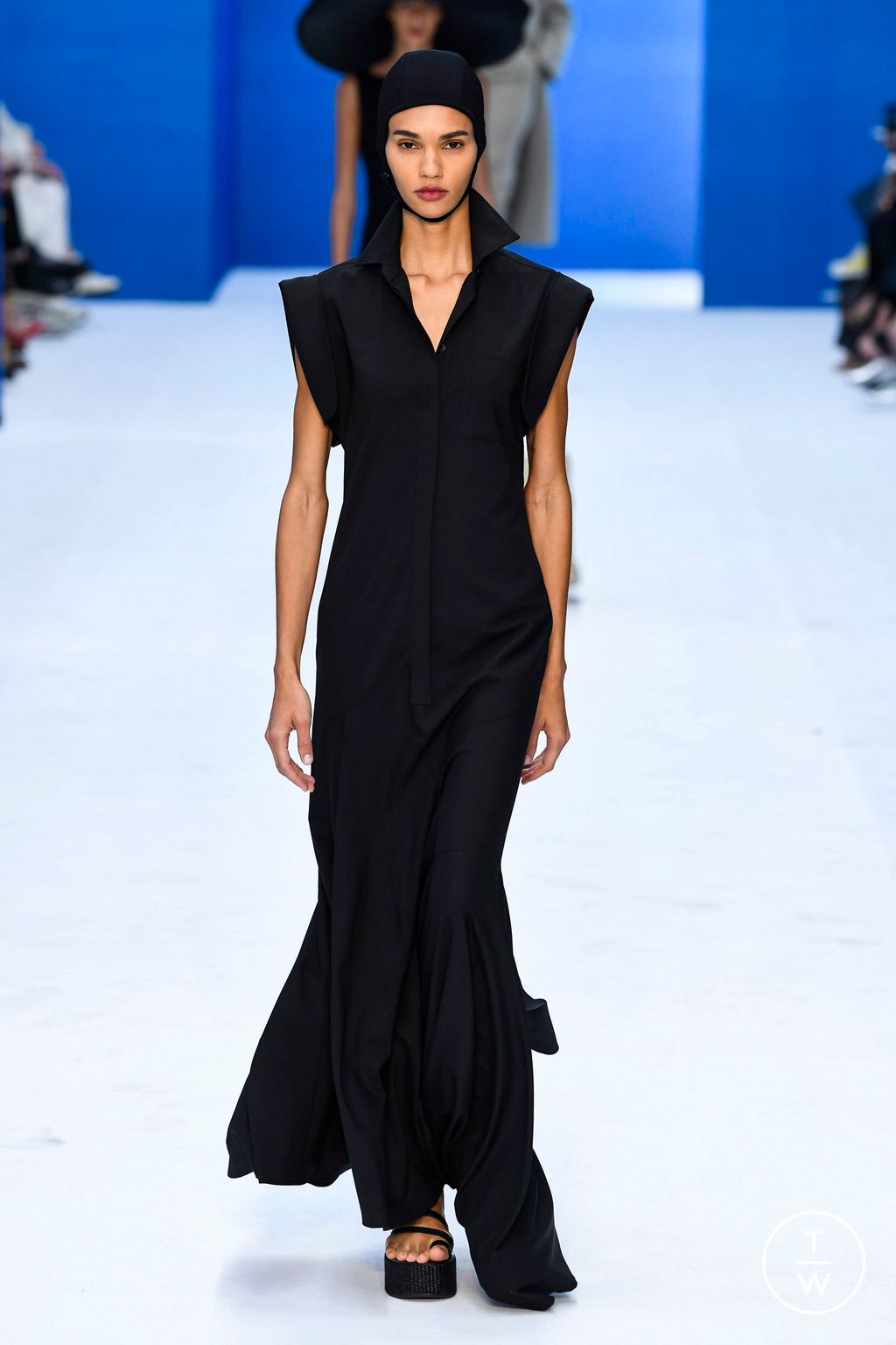 Fashion Week Milan Spring/Summer 2023 look 9 from the Max Mara collection womenswear