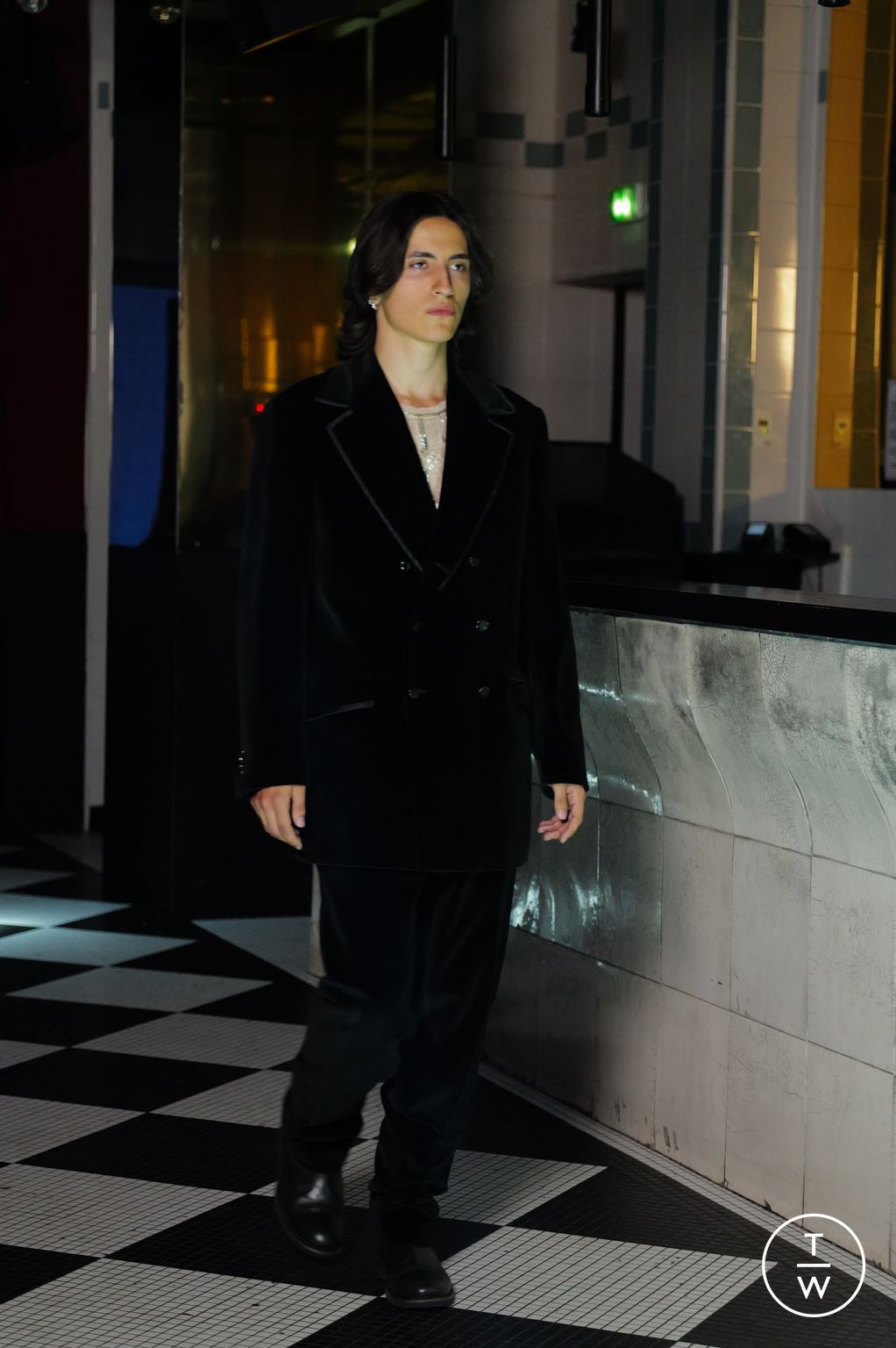 Fashion Week Paris Fall/Winter 2025 look 11 de la collection Aelis couture