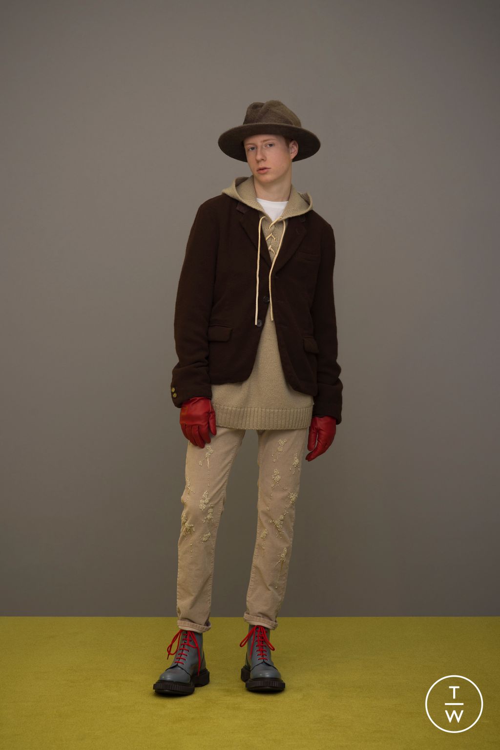 Fashion Week Paris Fall/Winter 2023 look 16 from the Undercover collection 男装