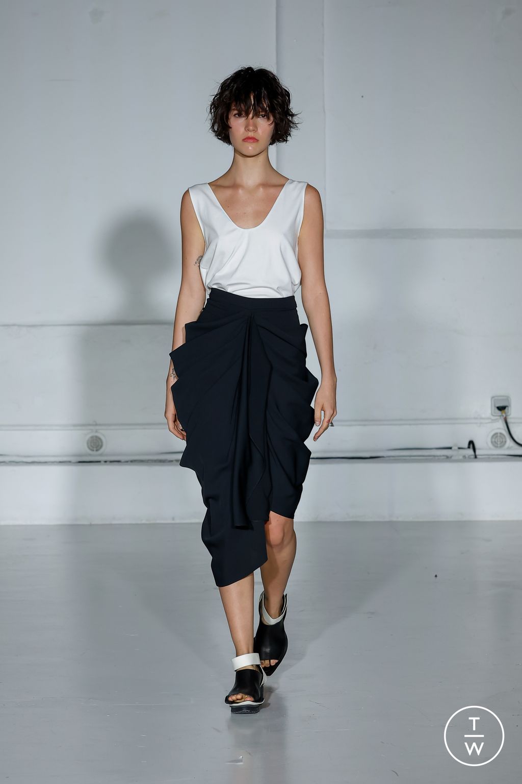 Fashion Week Paris Spring/Summer 2024 look 11 de la collection Mossi womenswear