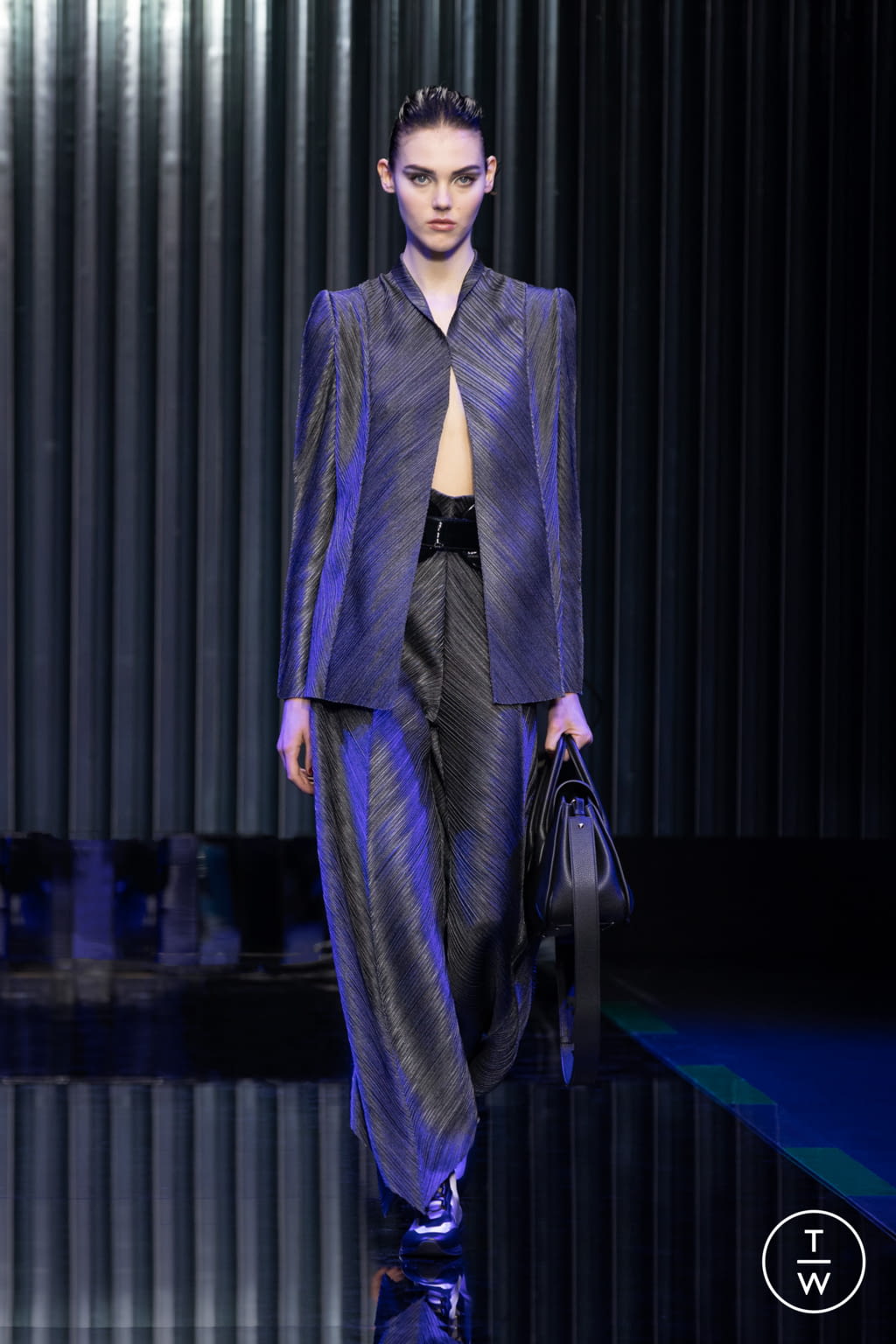 Fashion Week Milan Fall/Winter 2022 look 11 from the Giorgio Armani collection womenswear