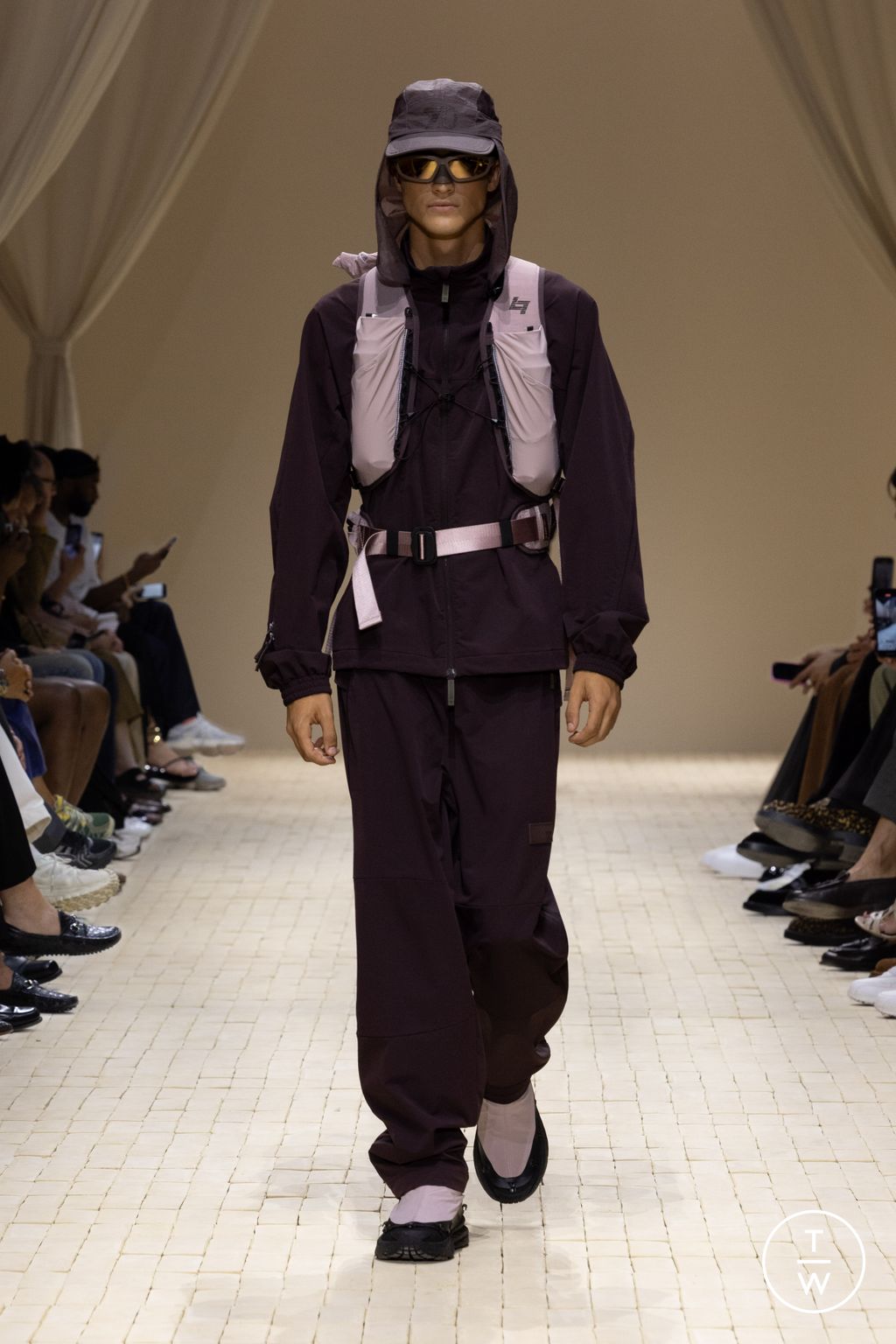 Fashion Week Milan Spring/Summer 2026 look 11 de la collection Emporio Armani menswear