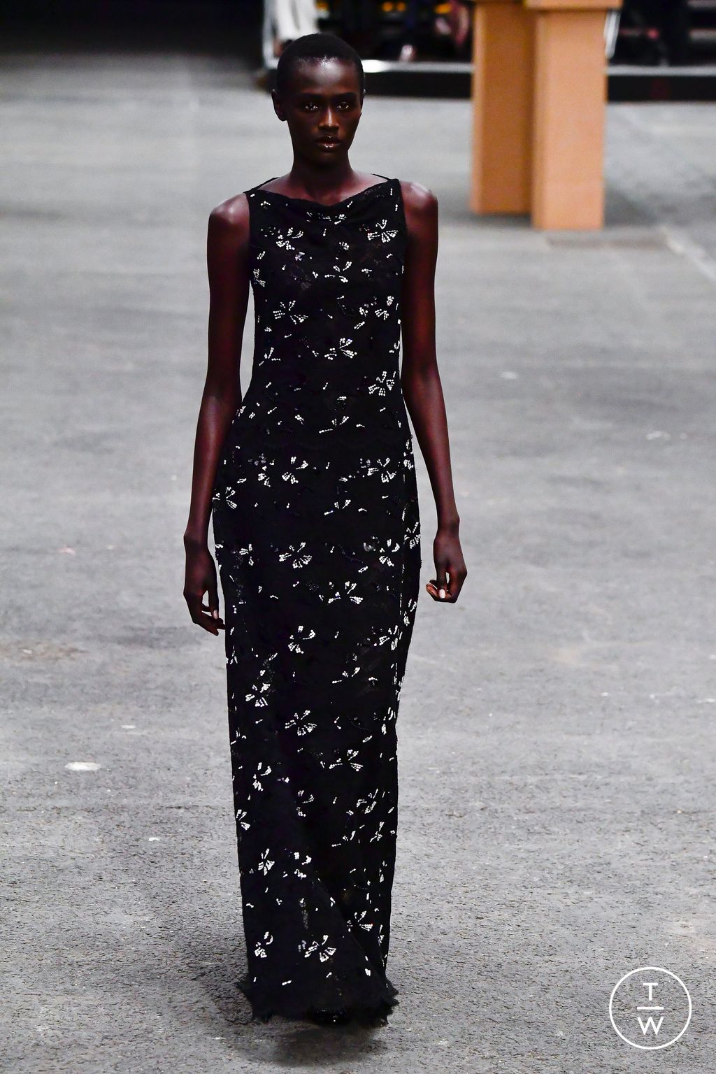 Fashion Week Paris Spring/Summer 2023 look 43 from the Chanel collection couture