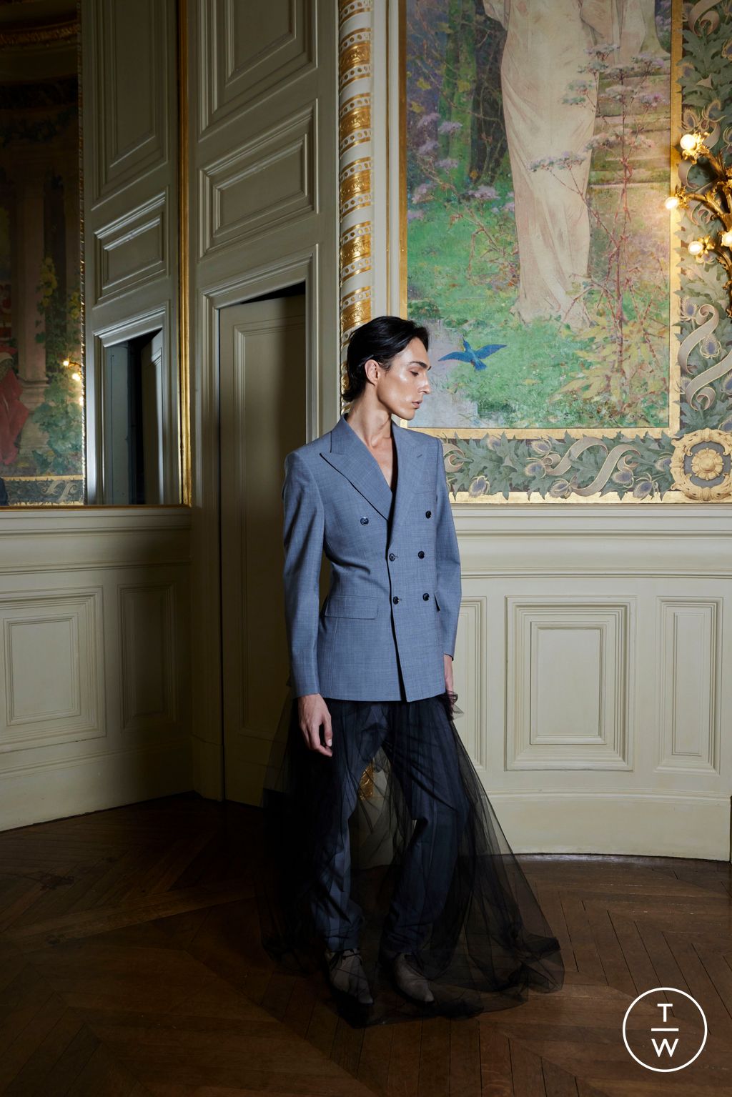 Fashion Week Paris Fall/Winter 2025 look 11 de la collection Peet Dullaert couture