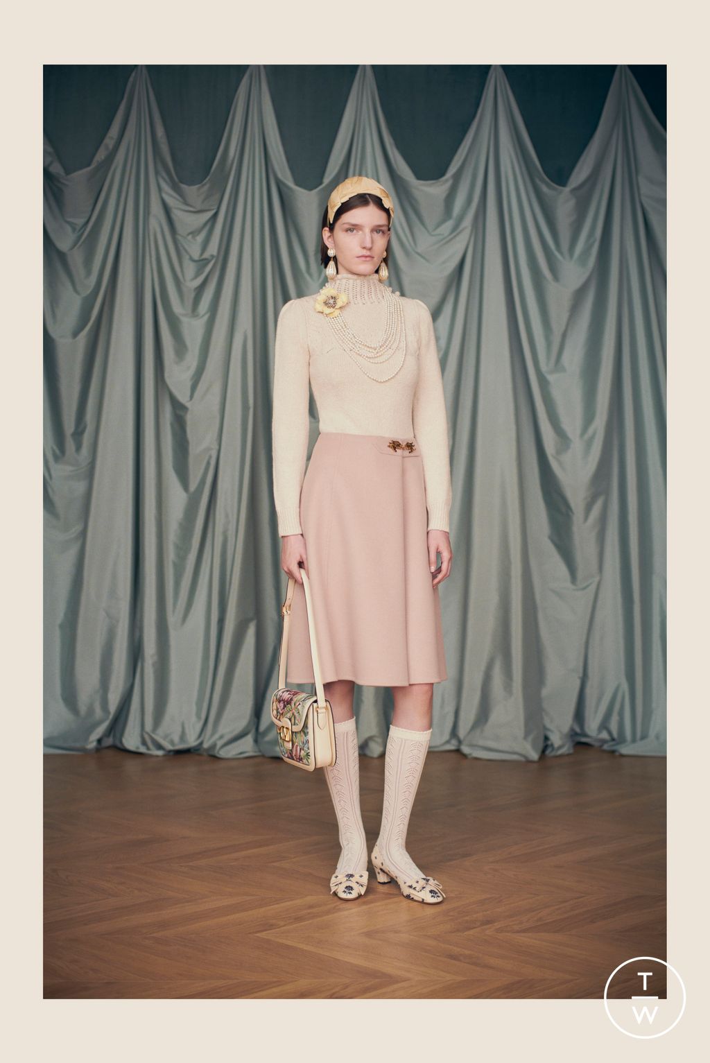 Fashion Week Paris Resort 2025 look 11 from the Valentino collection womenswear