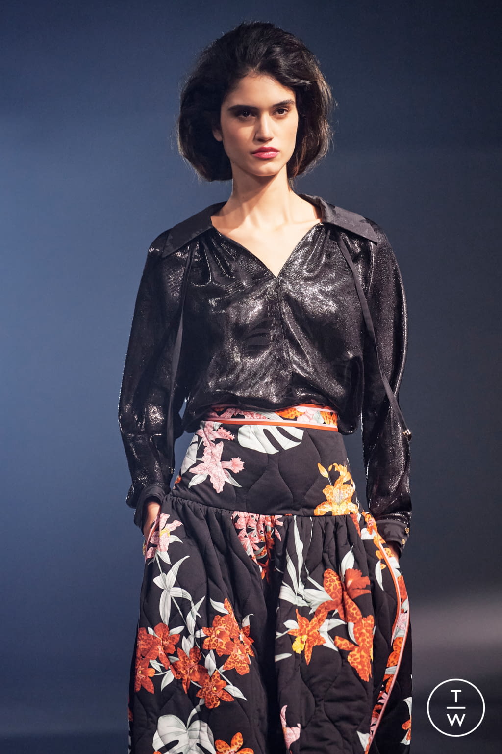 Fashion Week Paris Fall/Winter 2021 look 12 from the Leonard Paris collection womenswear