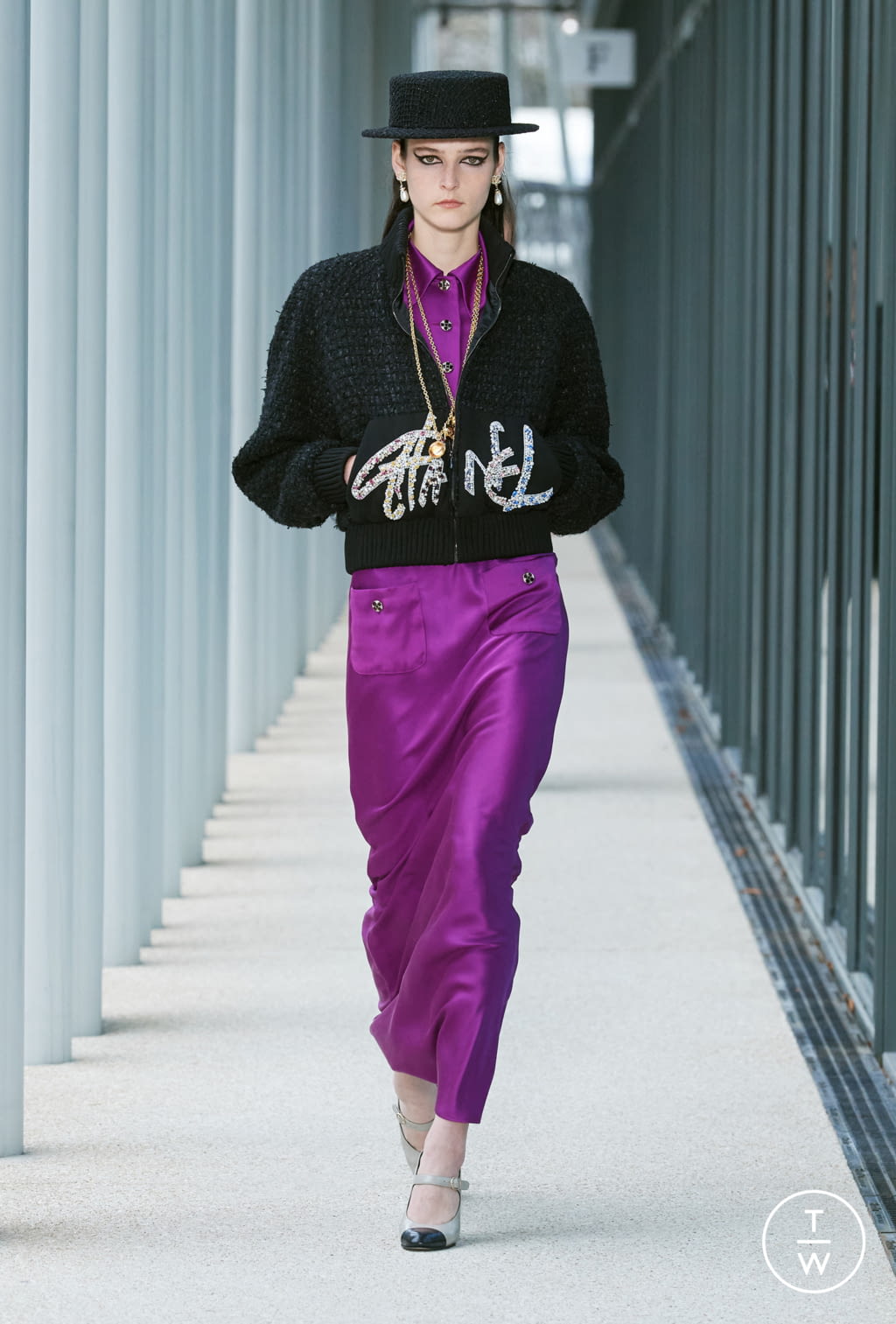 Fashion Week Paris Pre-Fall 2022 look 12 de la collection Chanel womenswear