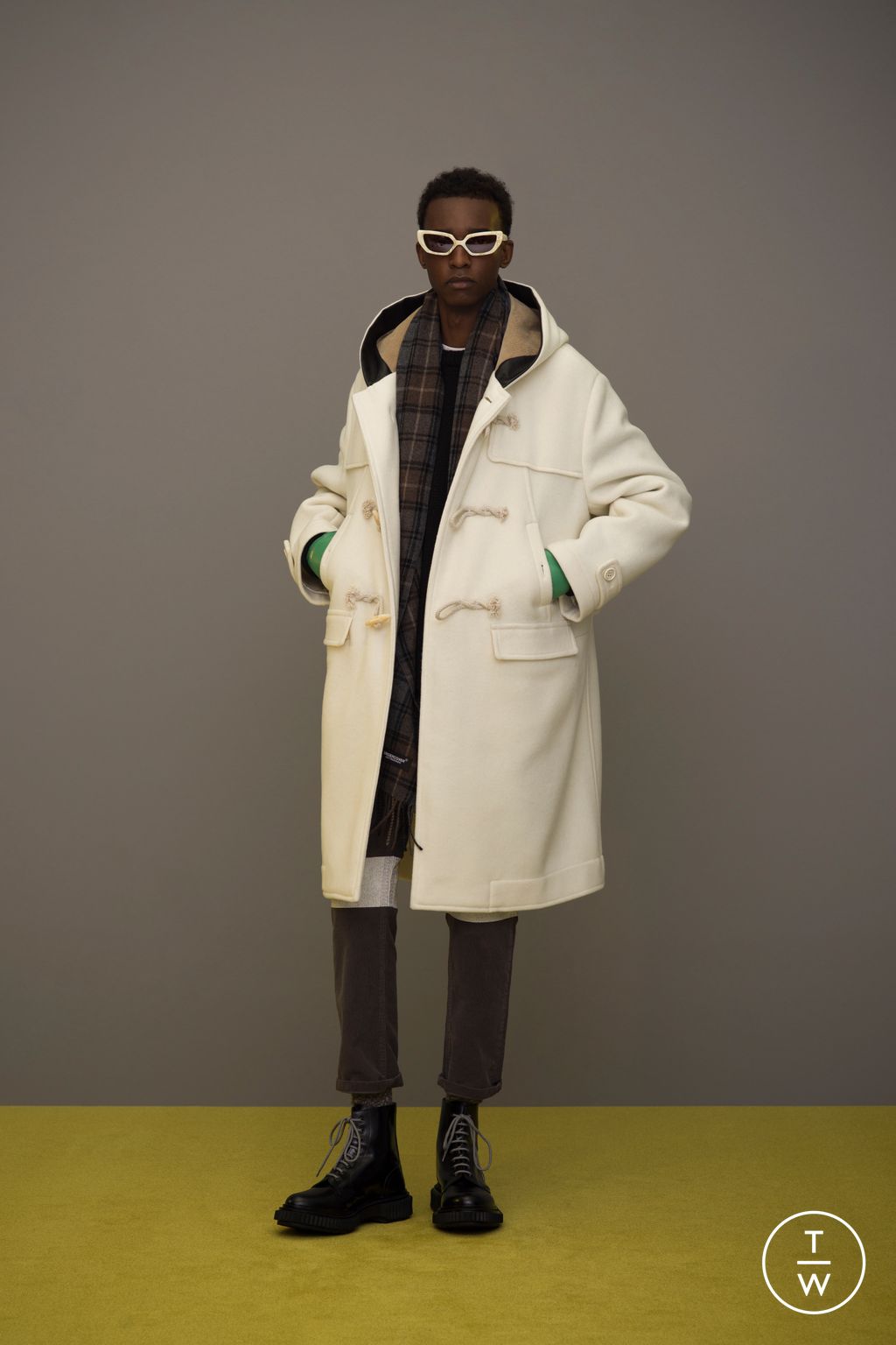 Fashion Week Paris Fall/Winter 2023 look 17 from the Undercover collection 男装