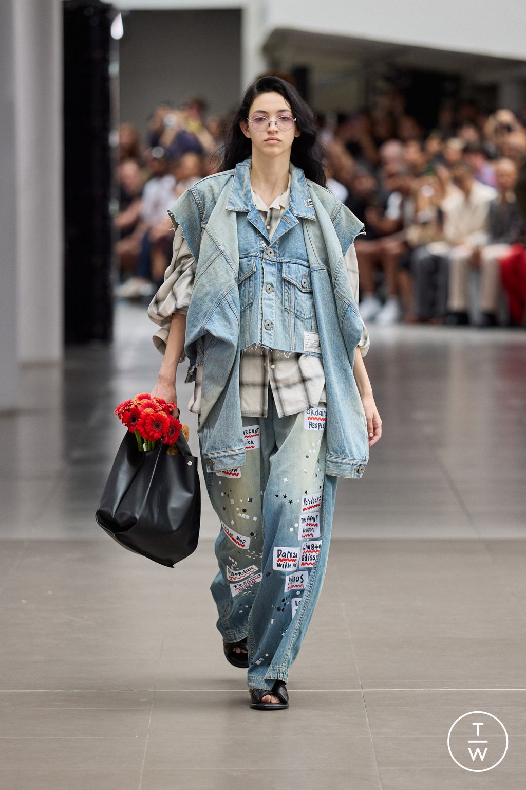 Fashion Week Paris Spring/Summer 2026 look 12 de la collection Maison Mihara Yasuhiro menswear