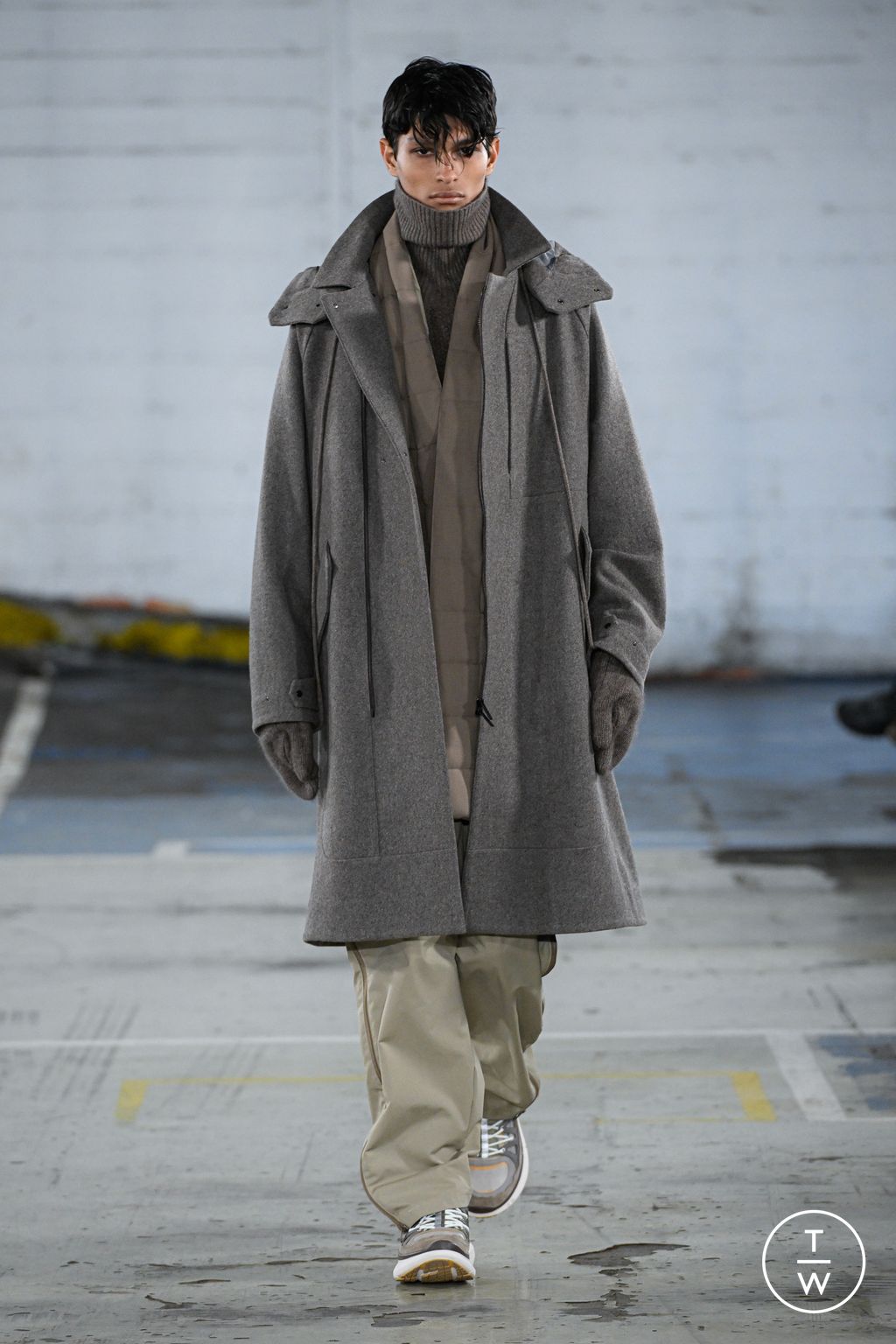 Fashion Week Paris Fall/Winter 2026 look 12 de la collection White Mountaineering menswear