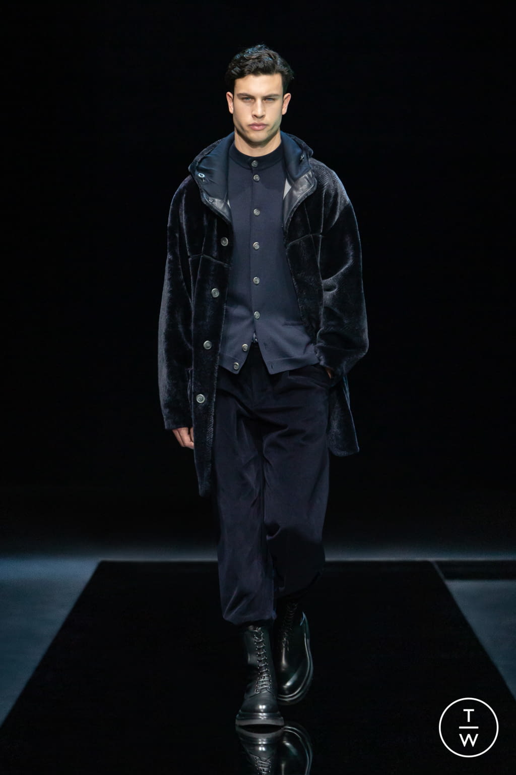 Fashion Week Milan Fall/Winter 2021 look 12 from the Giorgio Armani collection menswear