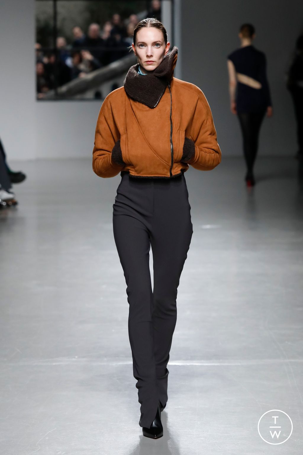Fashion Week Paris Fall/Winter 2023 look 12 de la collection Atlein womenswear