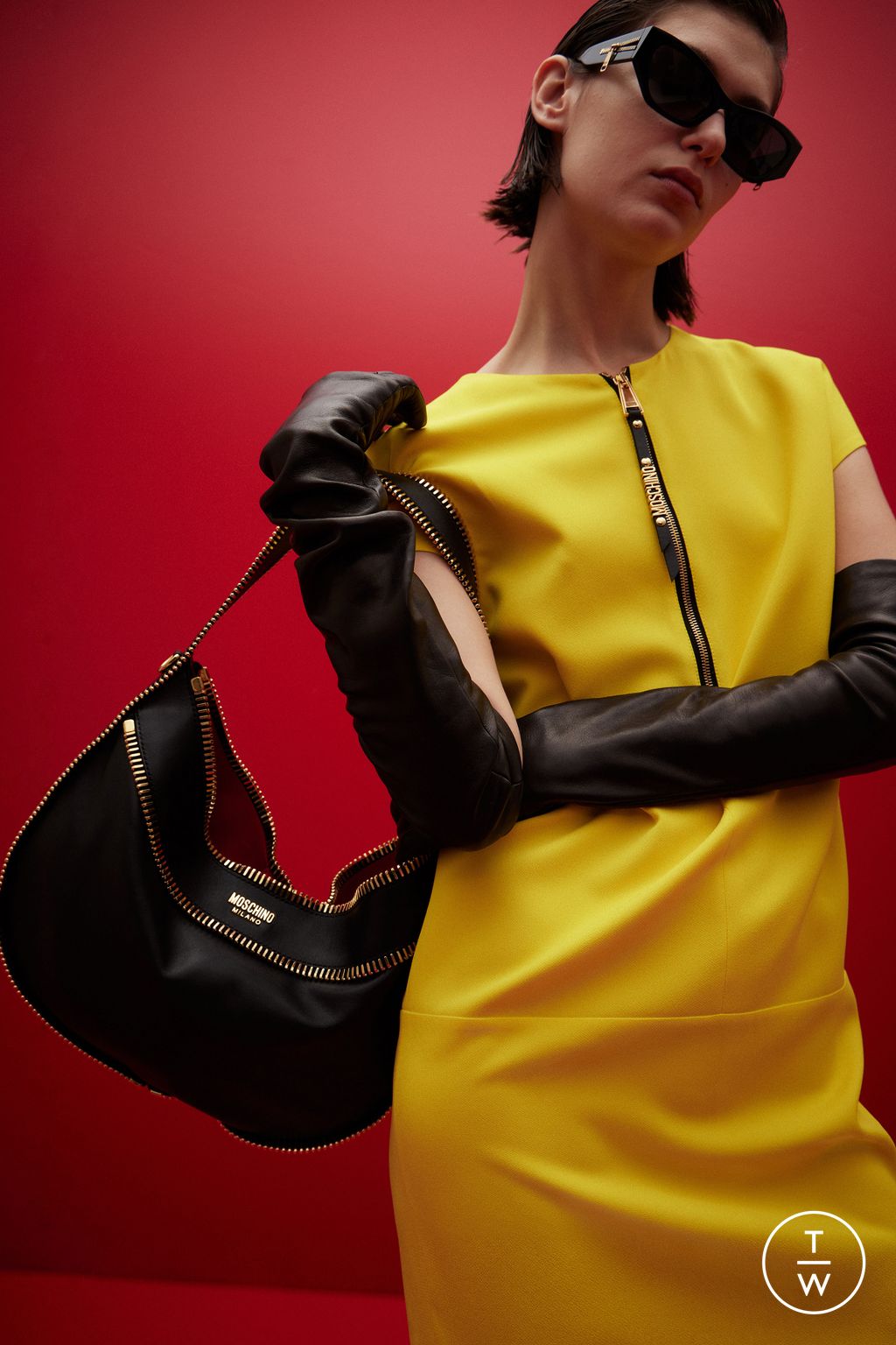 Fashion Week Milan Resort 2024 look 13 de la collection Moschino womenswear