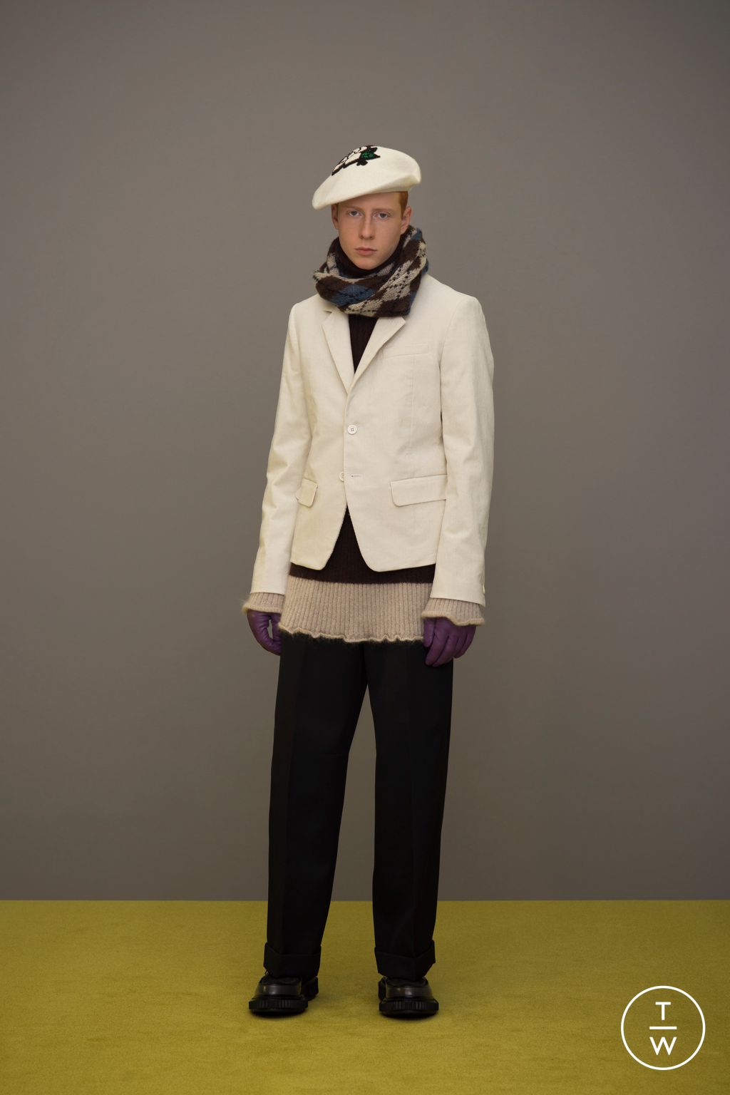 Fashion Week Paris Fall/Winter 2023 look 18 from the Undercover collection menswear