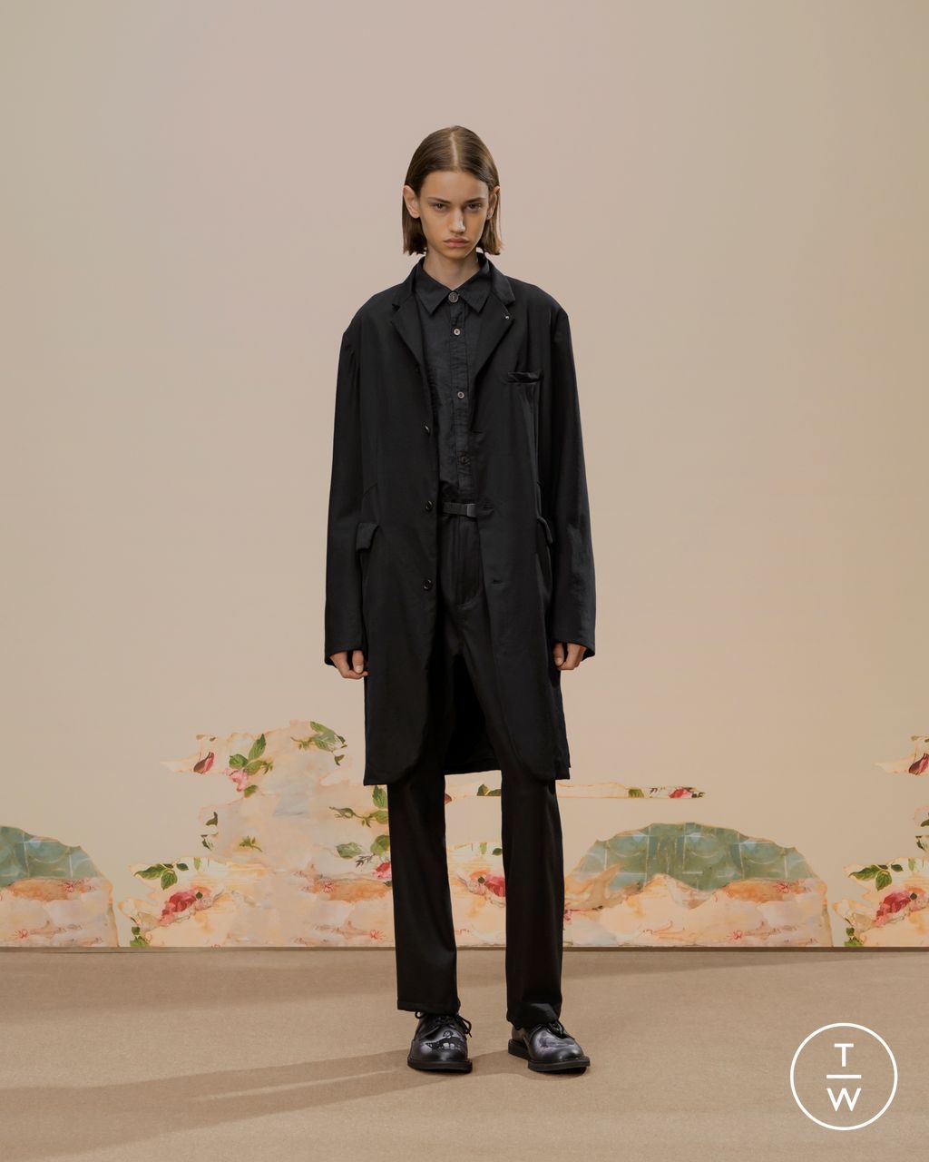 Fashion Week Paris Fall/Winter 2026 look 13 from the Undercover collection 男装