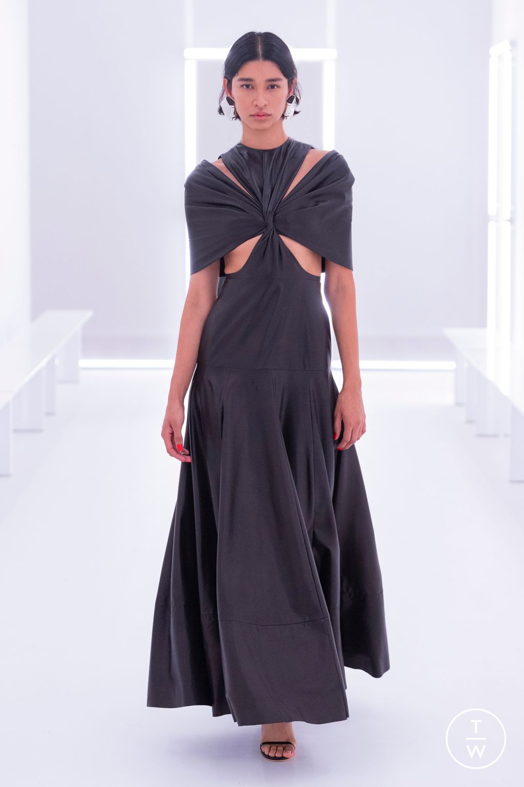 Fashion Week New York Spring/Summer 2024 look 13 from the Brandon Maxwell collection womenswear