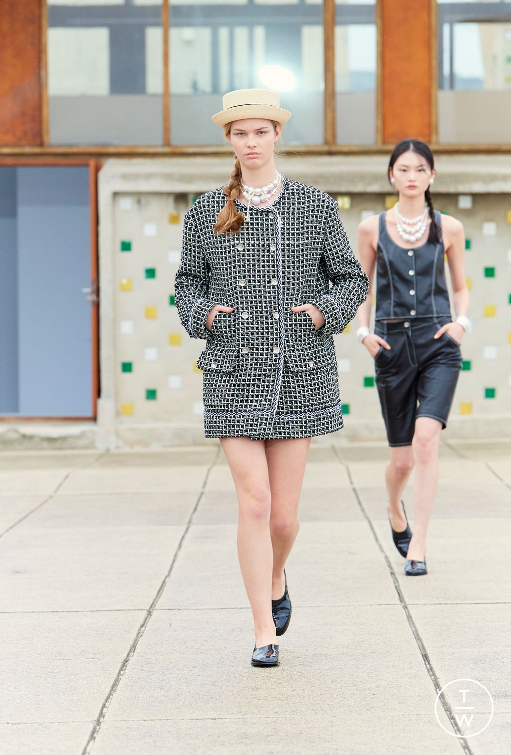 Fashion Week Paris Resort 2025 look 13 from the Chanel collection 女装