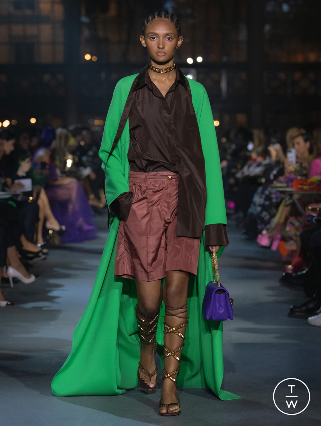 Fashion Week Paris Spring/Summer 2022 look 13 from the Valentino collection womenswear