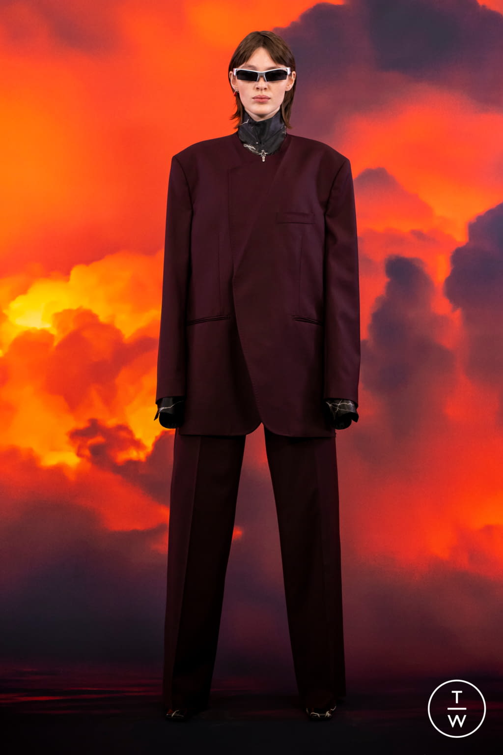 Fashion Week Paris Fall/Winter 2021 look 14 from the VETEMENTS collection menswear