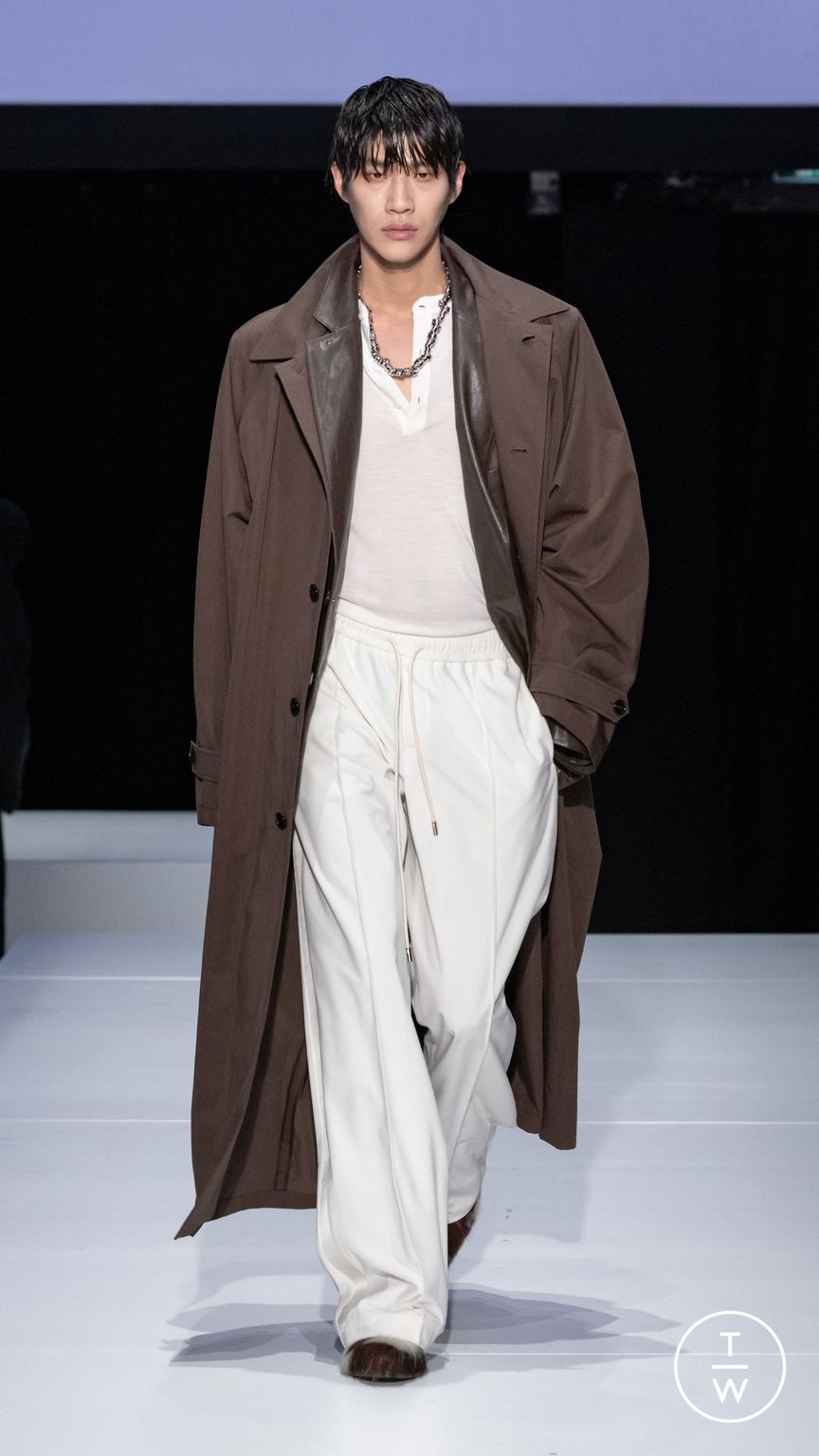 Fashion Week Paris Fall/Winter 2024 look 14 from the System Studios collection menswear