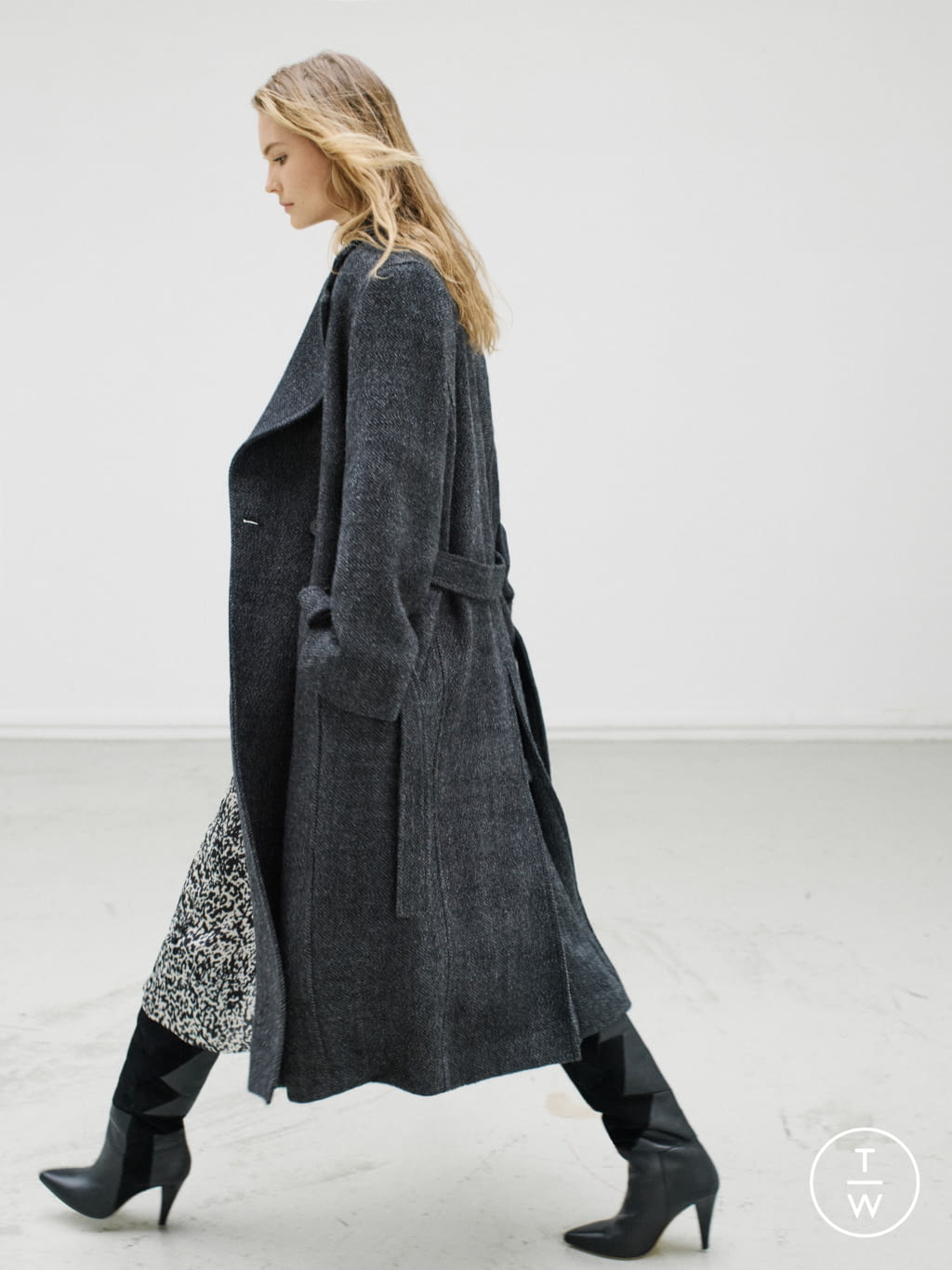 Fashion Week Paris Fall/Winter 2021 look 14 from the Iro collection womenswear