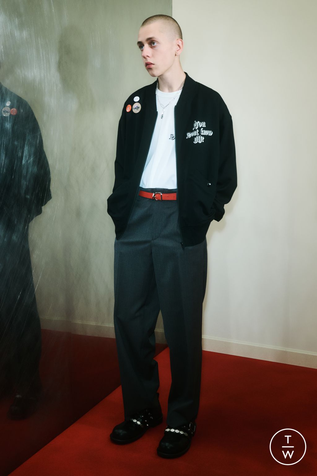 Fashion Week Paris Pre-Fall 2025 look 17 from the Undercover collection menswear