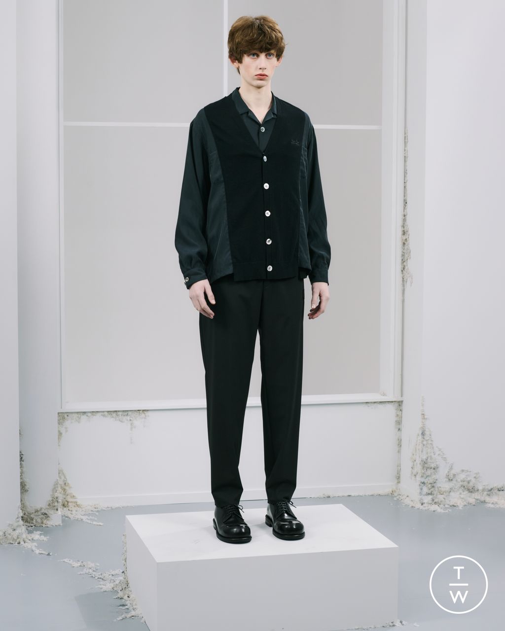 Fashion Week Paris Pre-Fall 2026 look 14 from the Undercover collection menswear