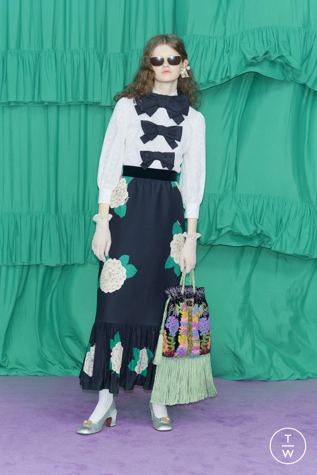 Fashion Week Paris Pre-Fall 2025 look 29 from the Valentino collection womenswear