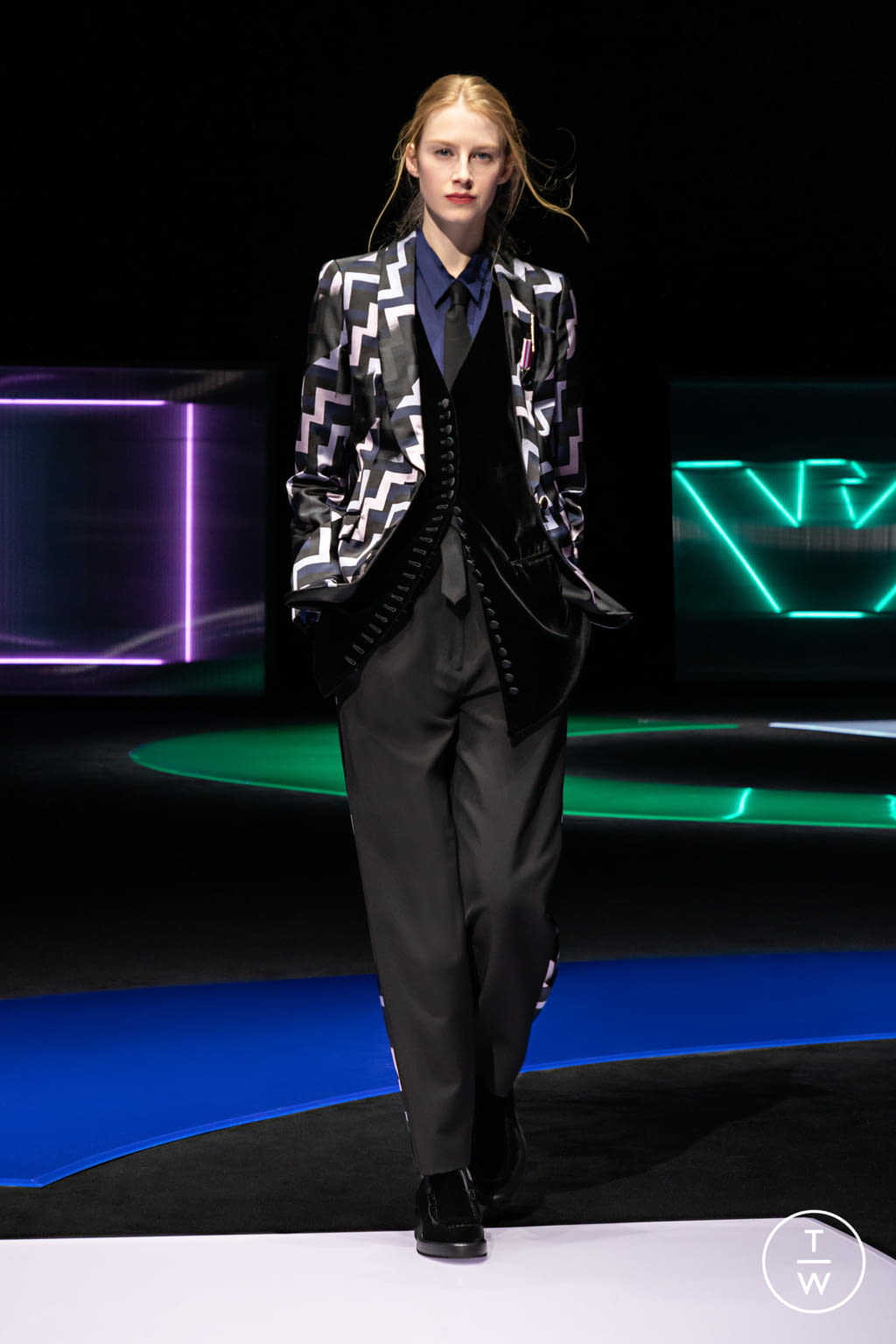 Fashion Week Milan Fall/Winter 2021 look 15 from the Emporio Armani collection womenswear
