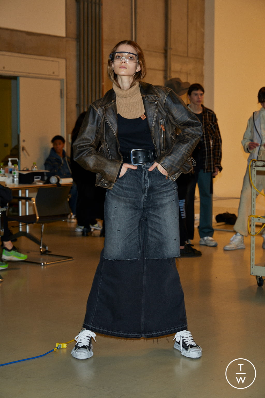Fashion Week Paris Fall/Winter 2021 look 15 de la collection Maison Mihara Yasuhiro menswear