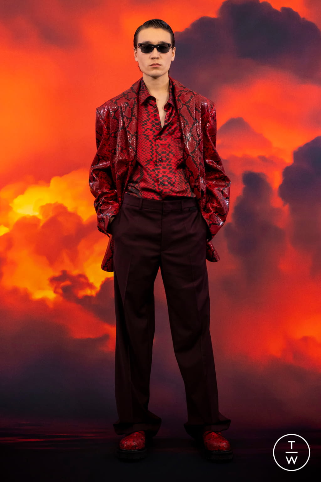 Fashion Week Paris Fall/Winter 2021 look 15 from the VETEMENTS collection menswear