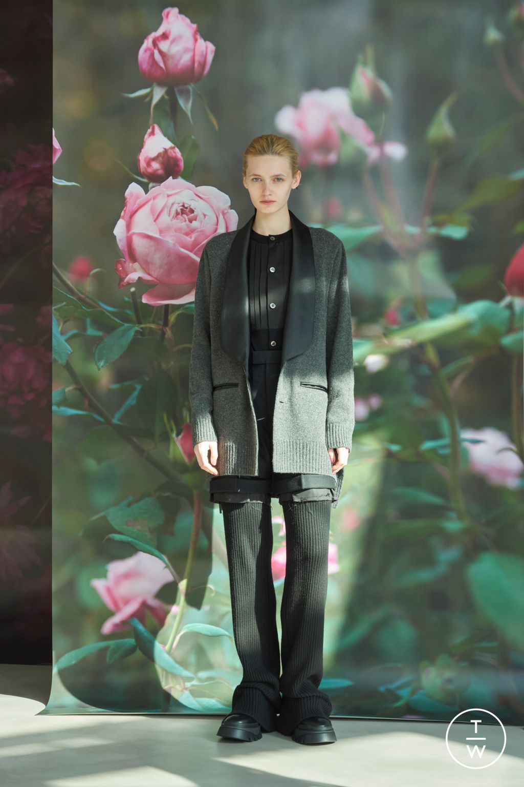 Fashion Week Paris Pre-Fall 2024 look 15 de la collection Undercover womenswear