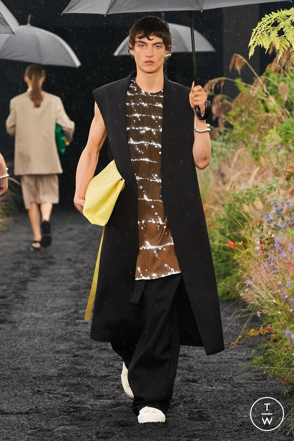Fashion Week Milan Spring/Summer 2023 look 15 from the Jil Sander collection womenswear