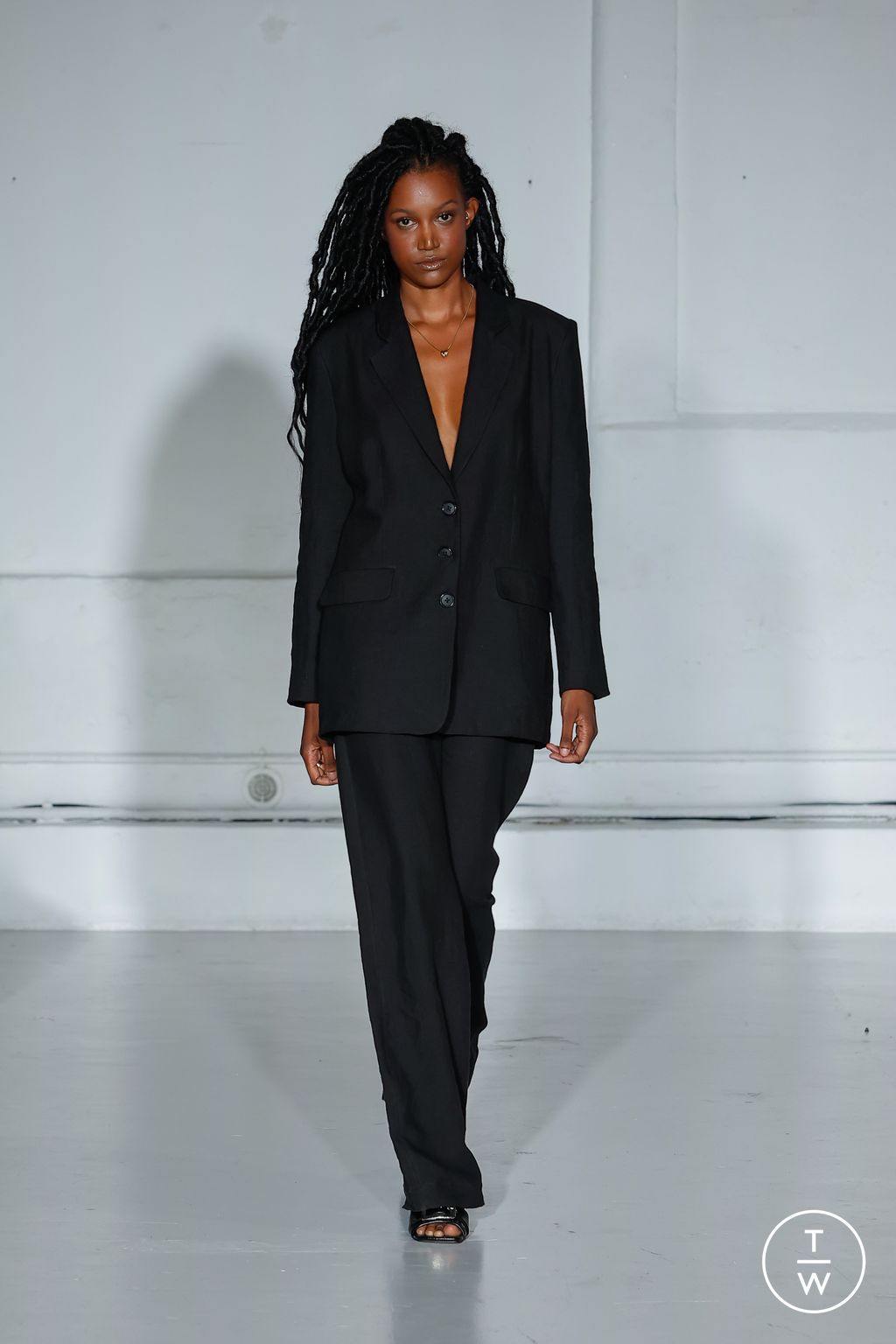Fashion Week Paris Spring/Summer 2024 look 15 de la collection Mossi womenswear