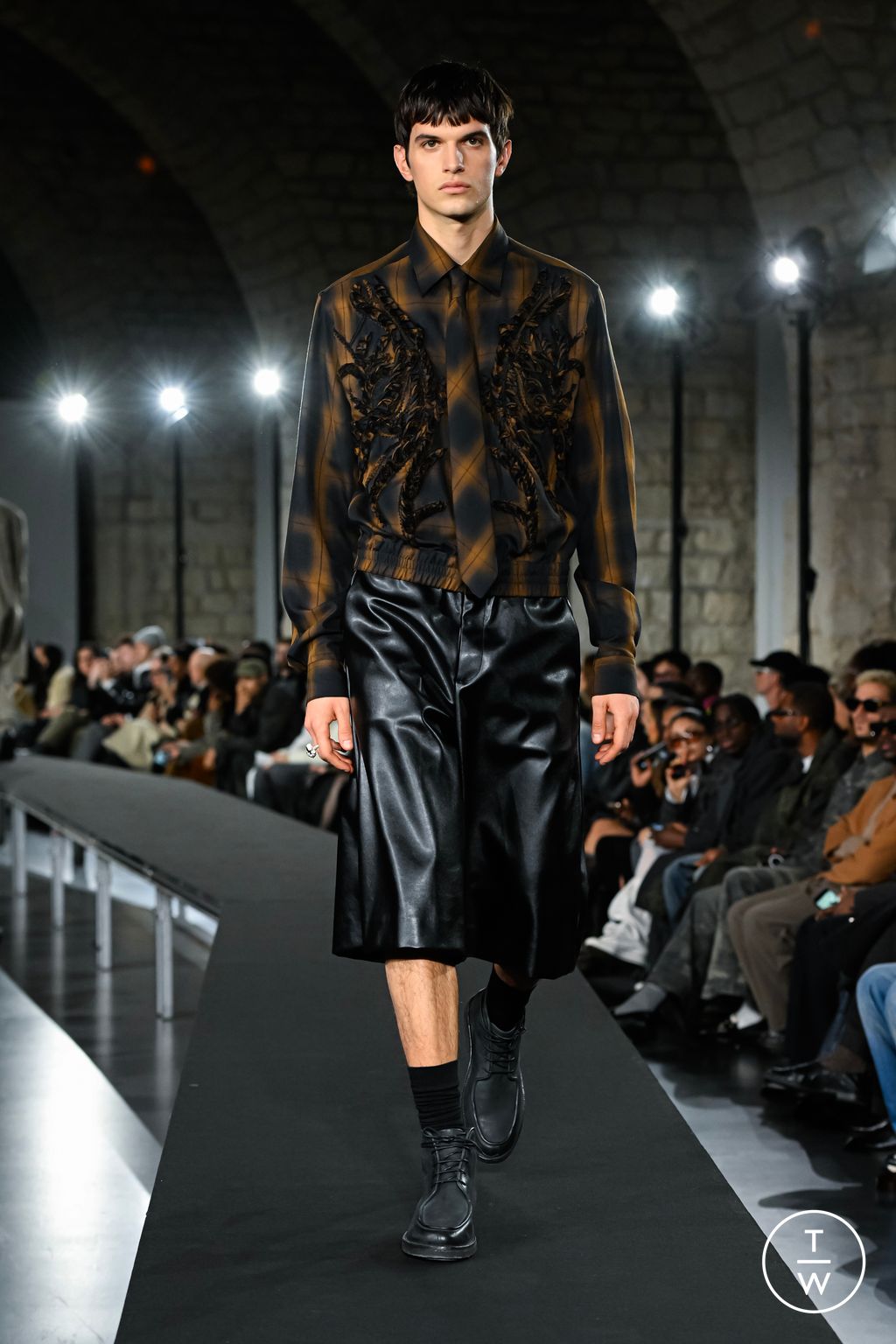 Fashion Week Paris Fall/Winter 2026 look 15 from the TAAKK collection menswear