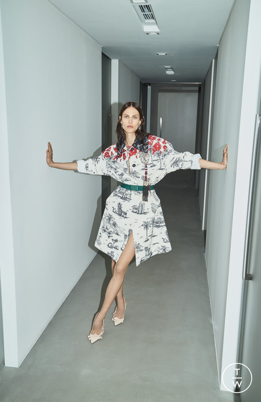 Fashion Week Milan Resort 2019 look 15 from the N°21 collection 女装
