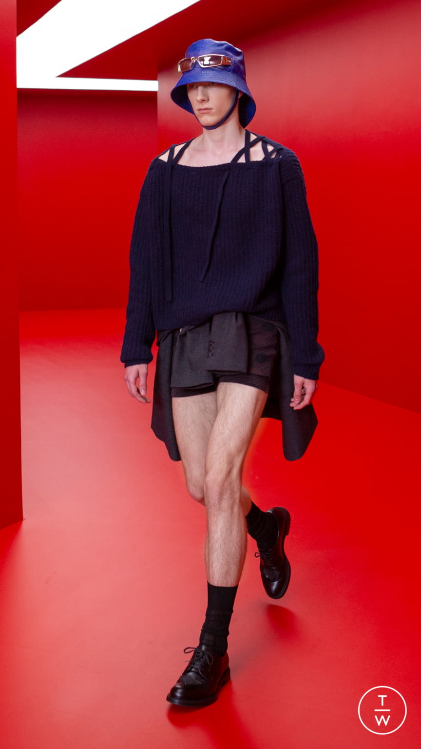 Fashion Week Milan Spring/Summer 2022 look 15 from the Prada collection menswear