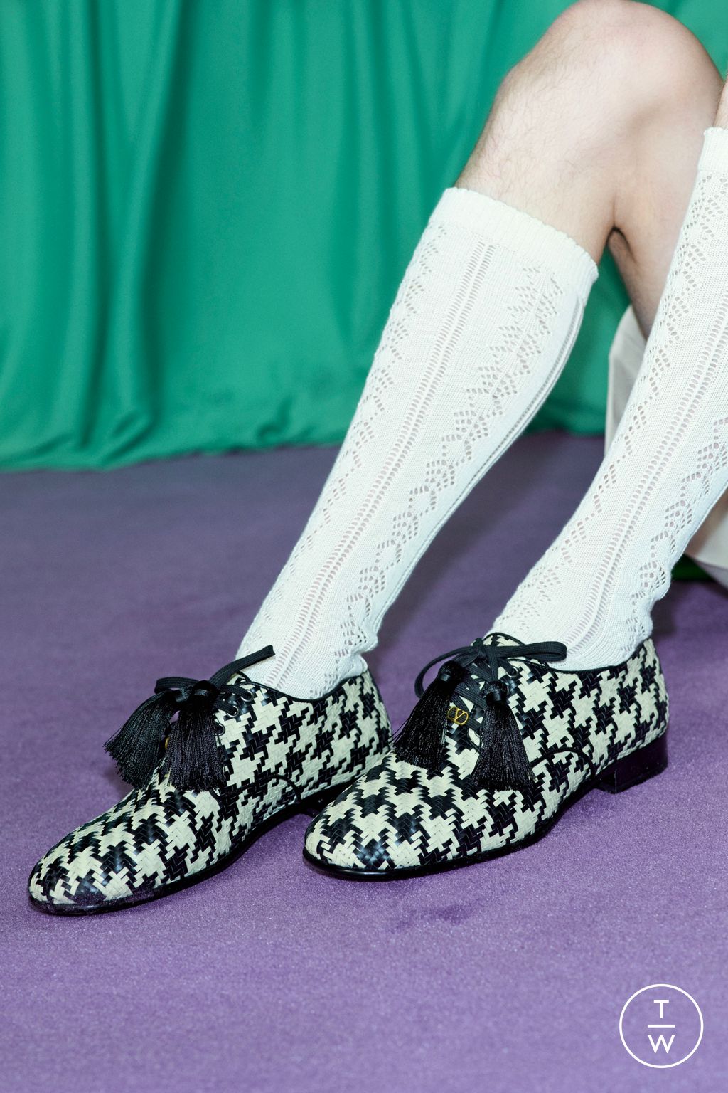 Fashion Week Paris Pre-Fall 2025 look 31 from the Valentino collection womenswear