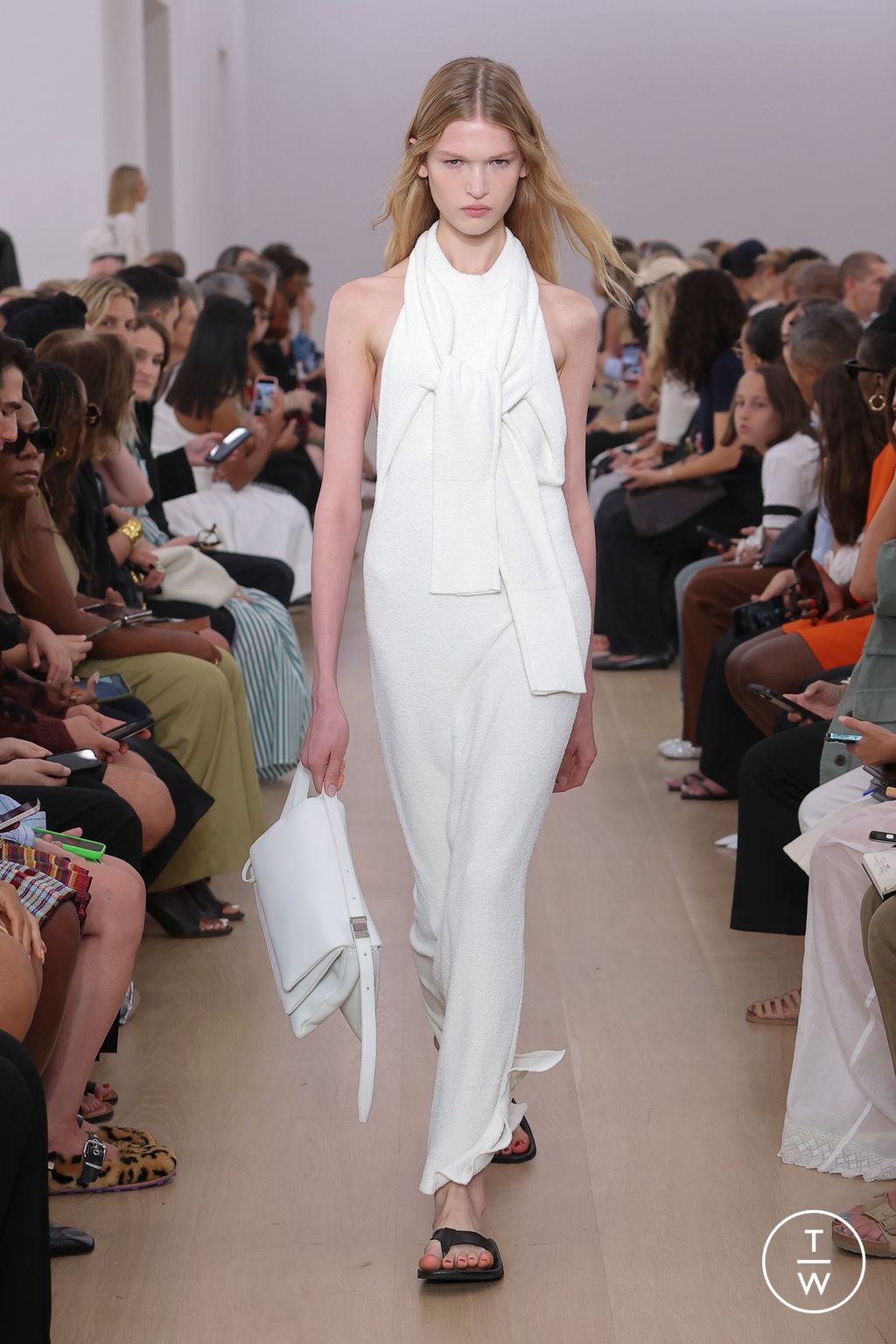 Fashion Week New York Spring/Summer 2024 look 15 de la collection Proenza Schouler womenswear