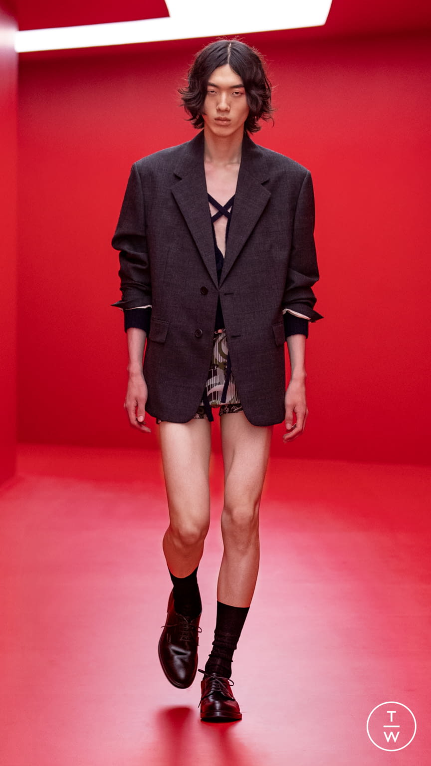 Fashion Week Milan Spring/Summer 2022 look 16 from the Prada collection menswear