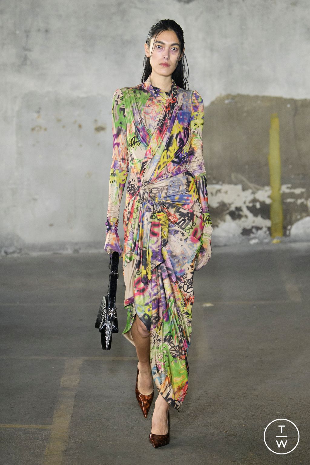 Fashion Week Paris Fall/Winter 2023 look 17 de la collection Sankuanz menswear
