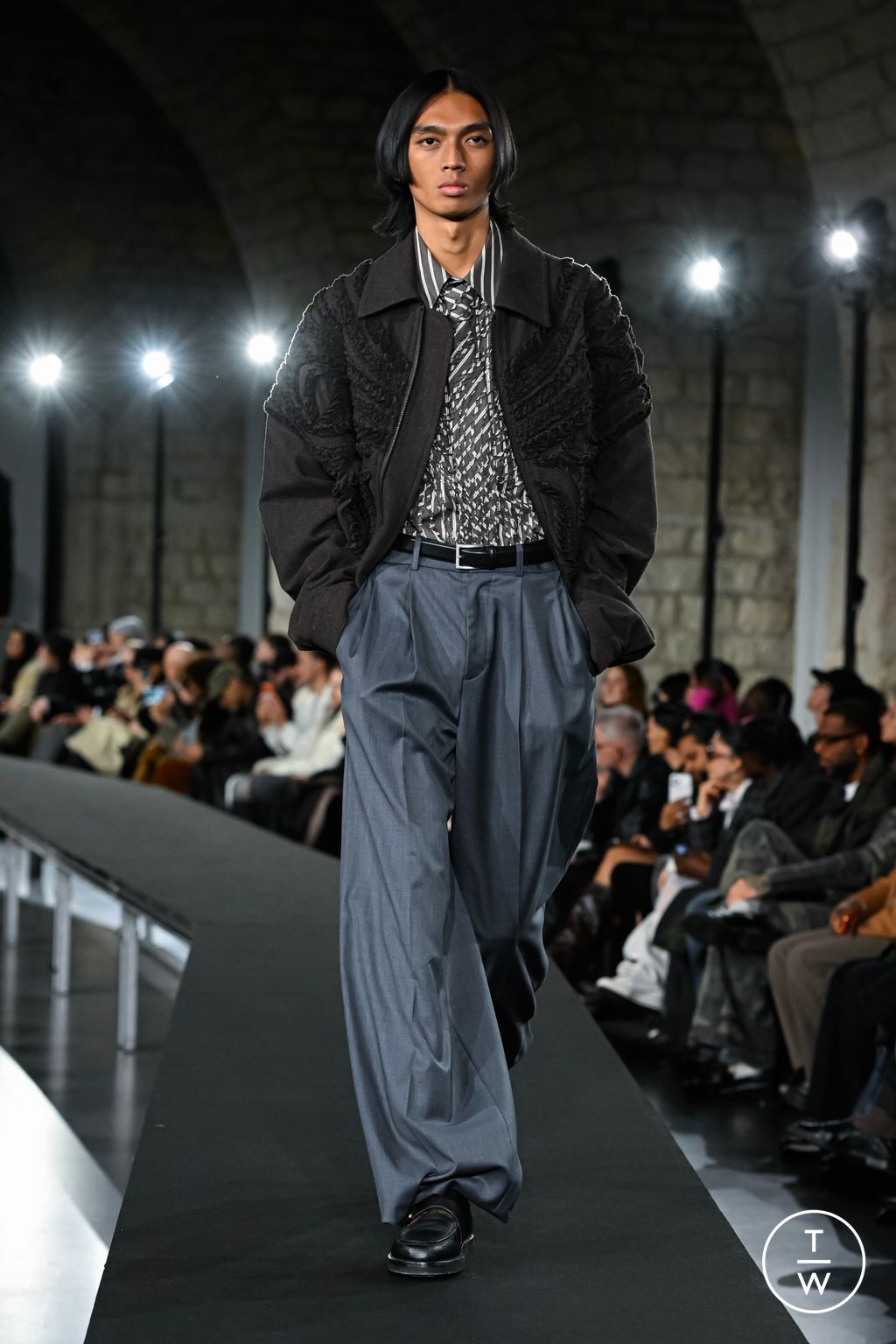 Fashion Week Paris Fall/Winter 2026 look 17 from the TAAKK collection menswear