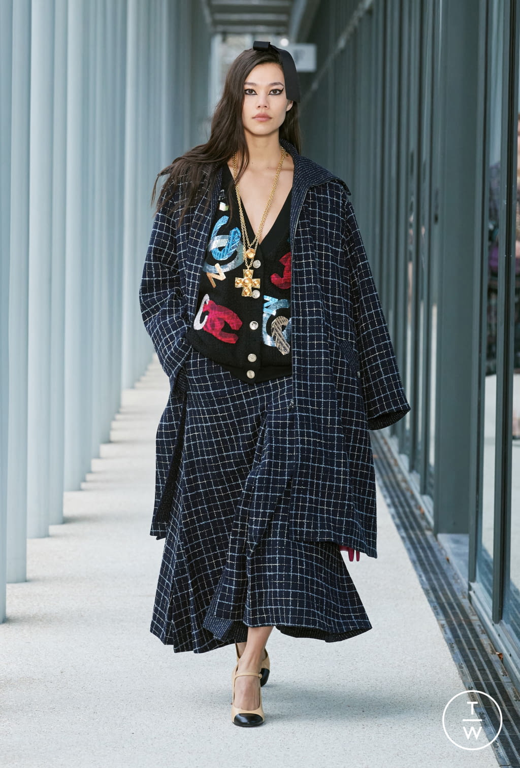 Fashion Week Paris Pre-Fall 2022 look 17 from the Chanel collection 女装
