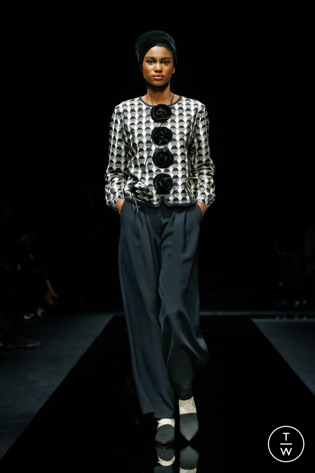 Fashion Week Milan Pre-Fall 2020 look 17 de la collection Giorgio Armani womenswear
