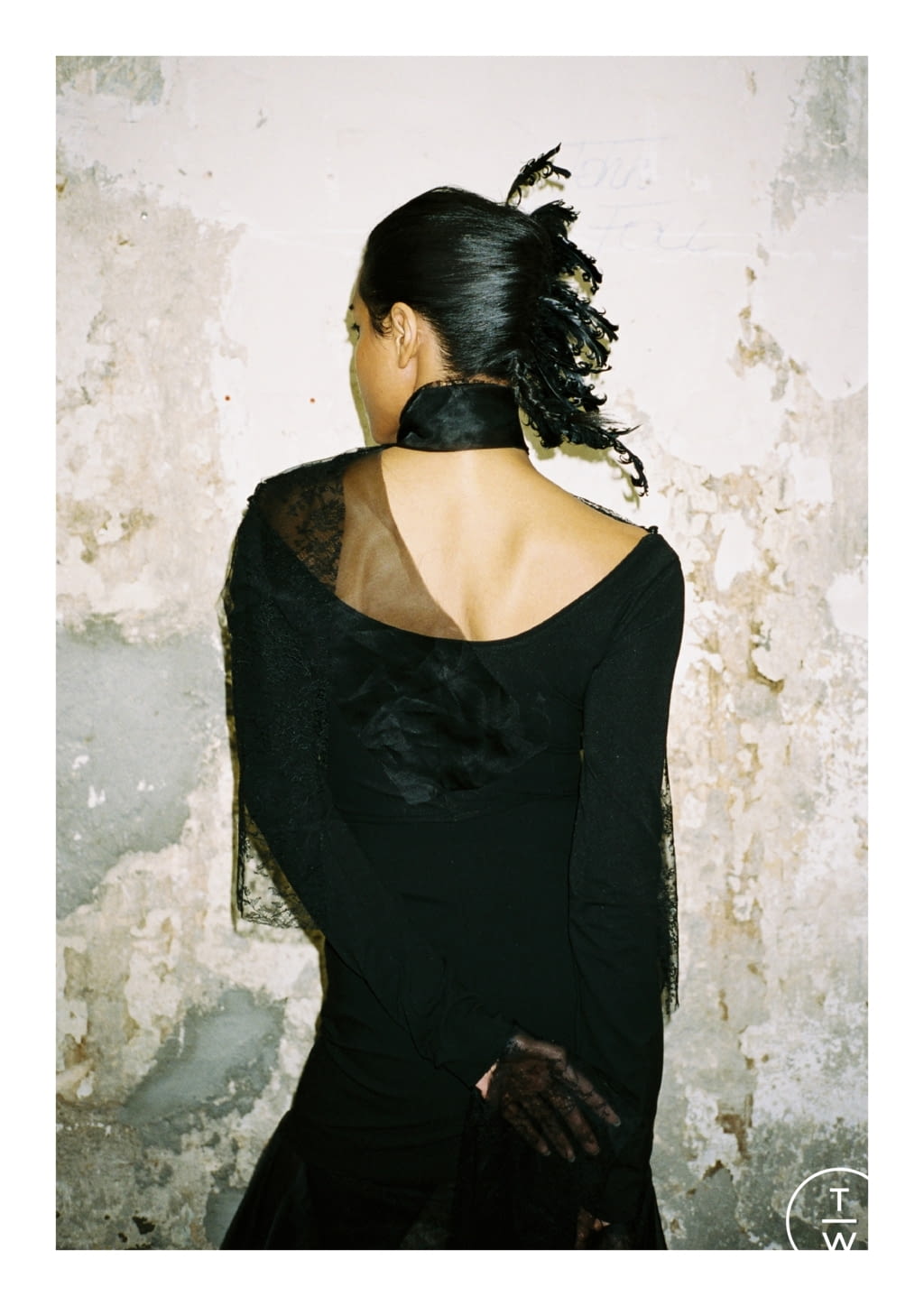 Fashion Week Paris Fall/Winter 2022 look 17 from the ARTURO OBEGERO collection menswear