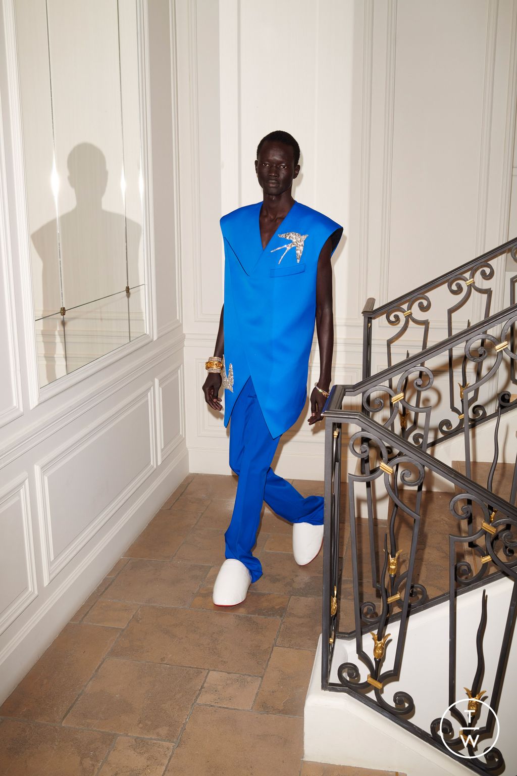 Fashion Week Paris Spring/Summer 2024 look 18 from the Balmain collection 男装
