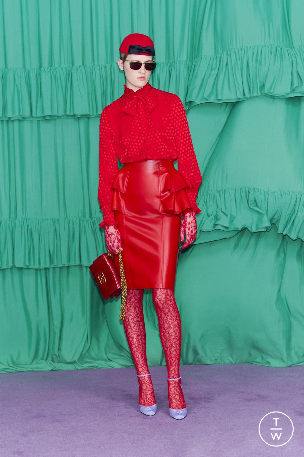 Fashion Week Paris Pre-Fall 2025 look 36 from the Valentino collection womenswear