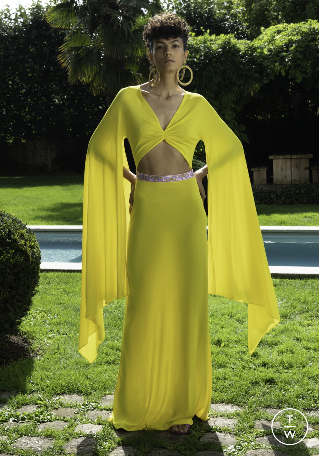 Fashion Week Paris Spring/Summer 2022 look 18 from the Leonard Paris collection womenswear