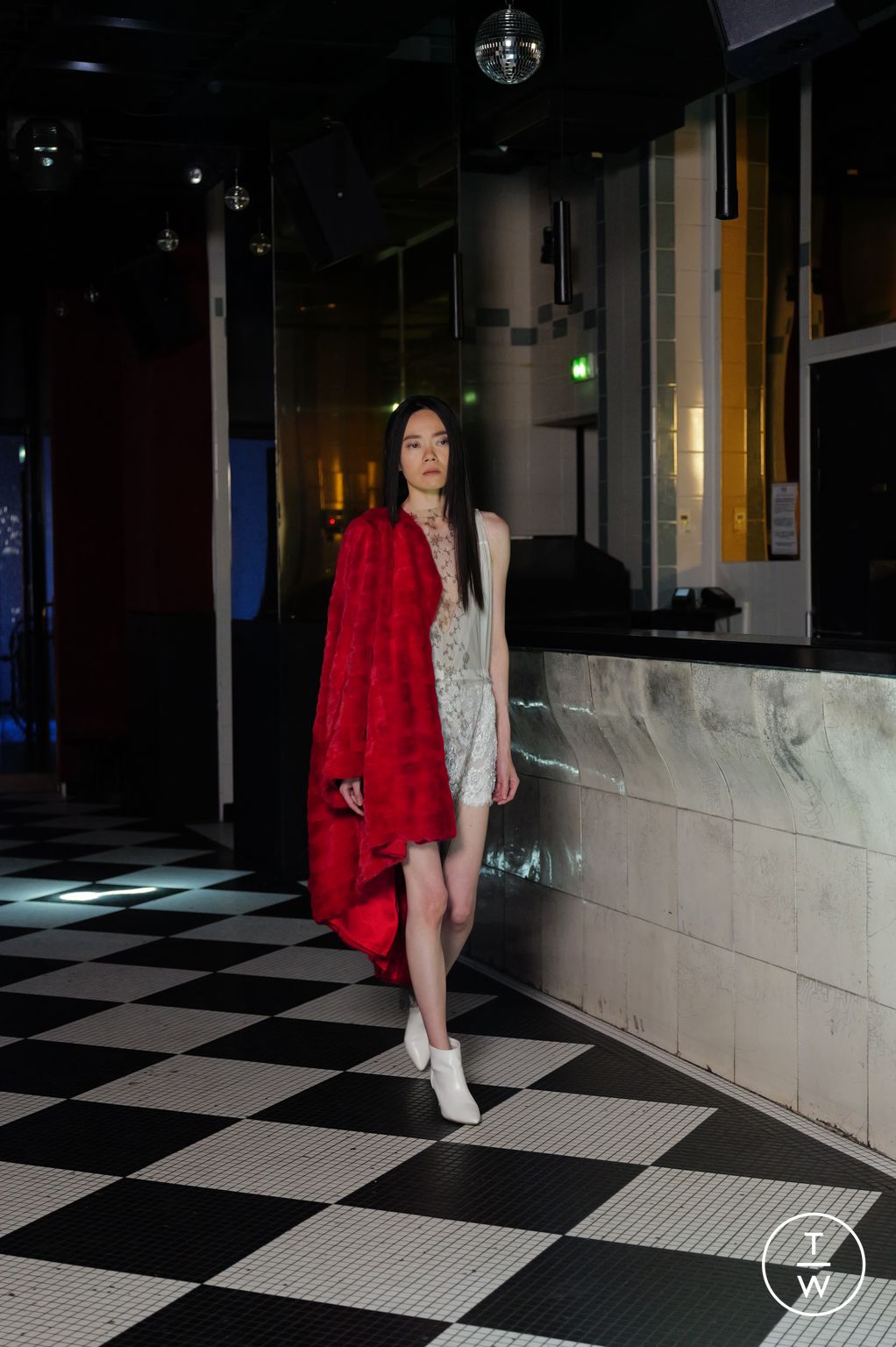 Fashion Week Paris Fall/Winter 2025 look 18 de la collection Aelis couture